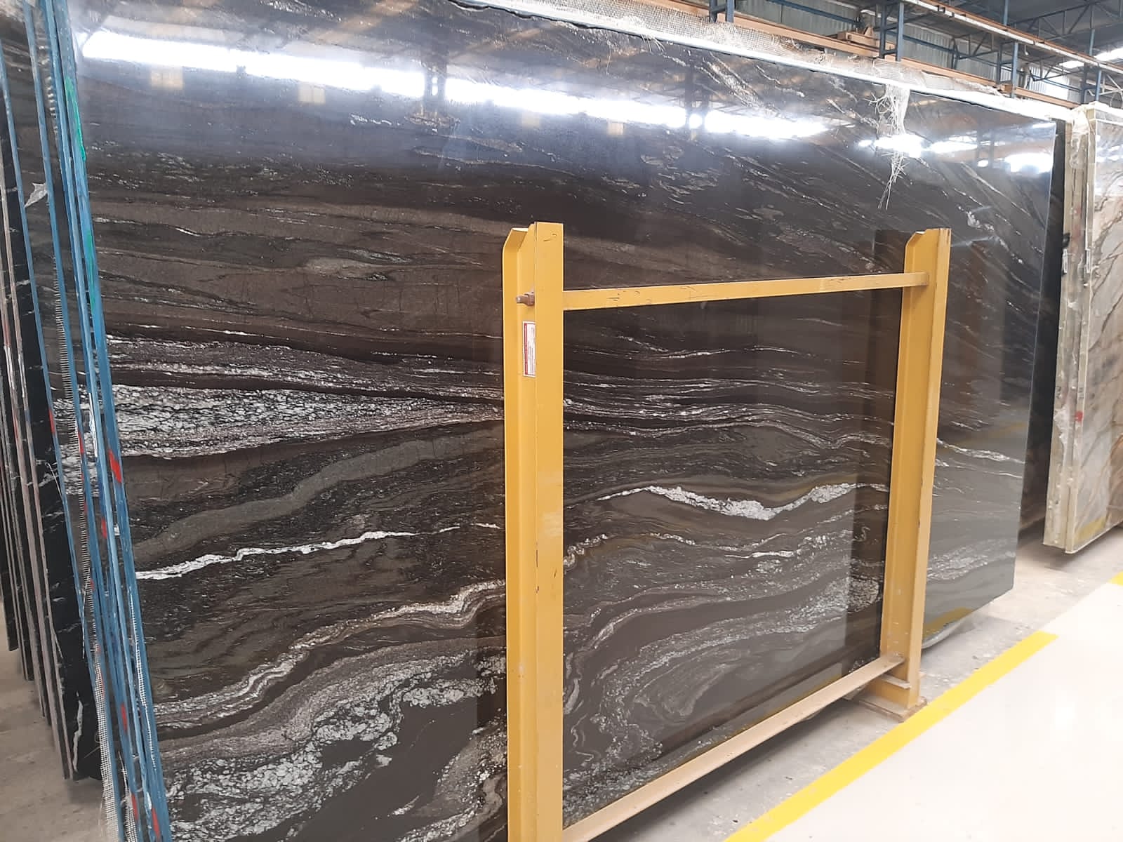 Granite countertop material for luxury Florida remodeling